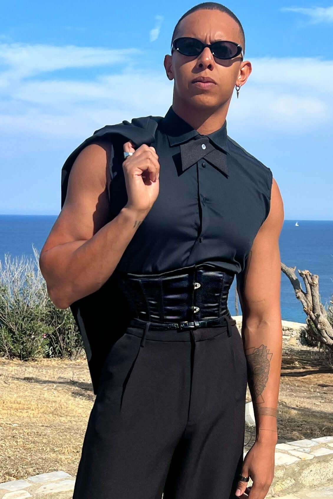 The Evolution of the Male Corset: From Victorian Dandies to Modern Fashion