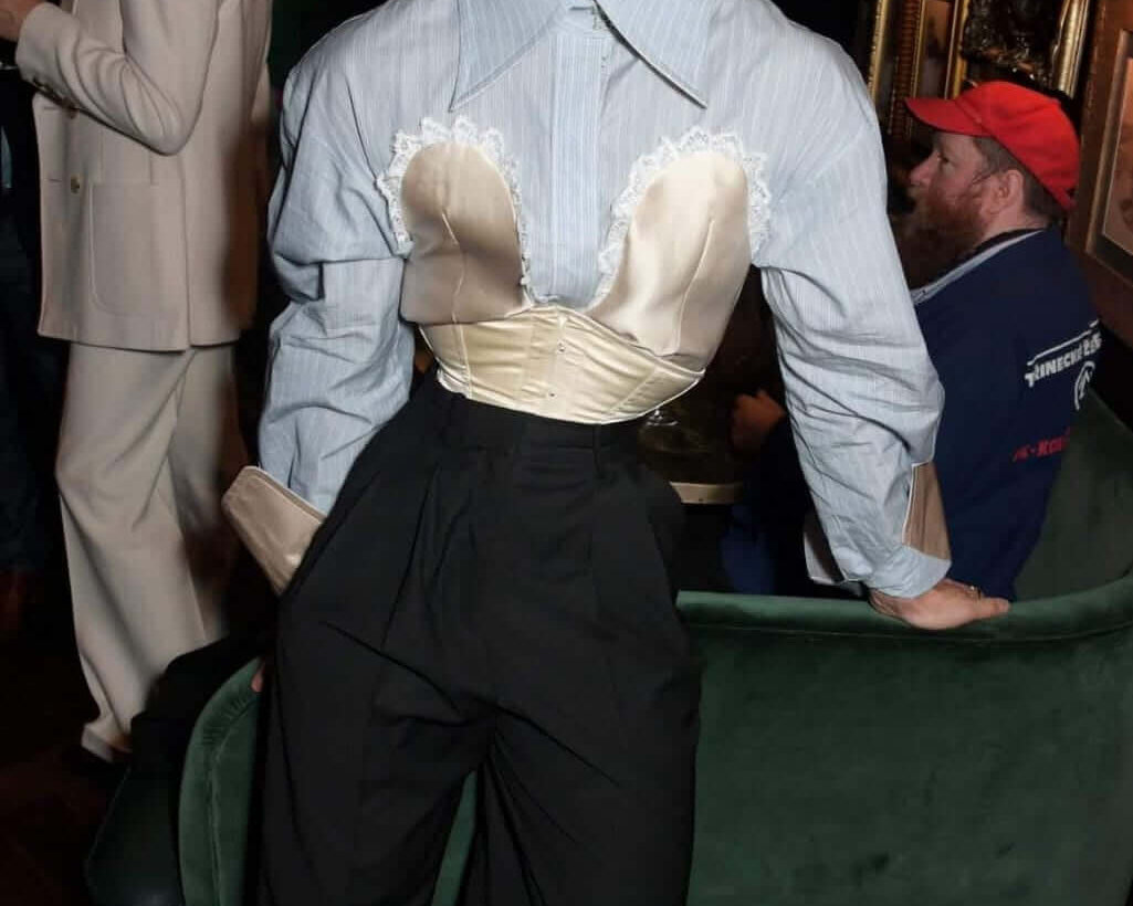 Breaking the Mold: The Modern Rise of Men’s Corsetry